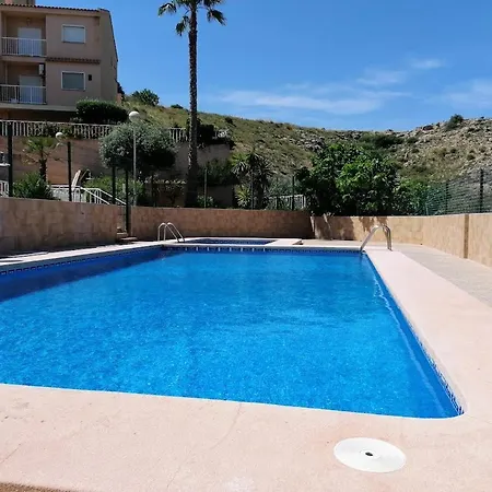 Magnificent 3 Bedroom House Close To The With Community Swimming Pool Holiday home *